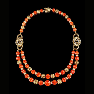 Scilla, Collana con pietre dure e diamanti