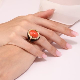 Drusilla, Anello con pietra dura e diamanti