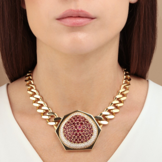 Fragola, Girocollo con pietra di colore e diamanti