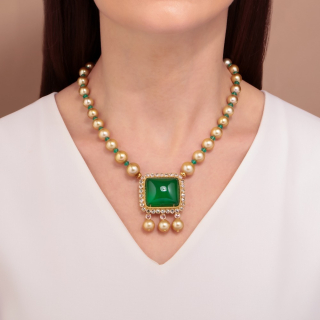 Labuan, Collana con pietre di colore, pietre dure, perle e diamanti