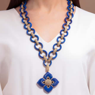 Vibrazioni, Collana con pietre dure e diamanti