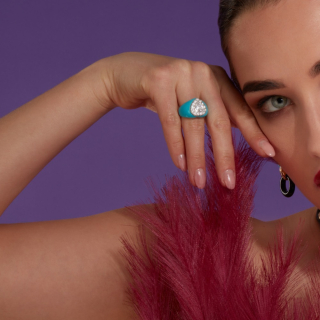 Valentina, Anello con diamanti e smalto