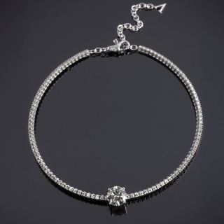 Sogno, Elegante collier con diamante taglio brillante