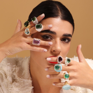 Mariasole, Anello
con pietra di colore, diamanti e intarsio 