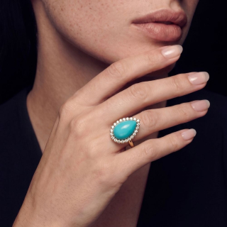 Frida, Anello con pietra dura e diamanti