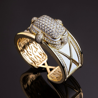 Clelia, Bracciale in oro, diamanti e intarsi