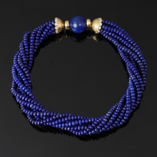 Clotilde, Collana in oro e pietre dure