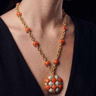 Capitonné, Collana con pietre di colore, pietre dure e diamanti