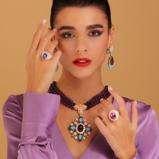 Flora, Anello con pietra di colore, diamanti e intarsio 