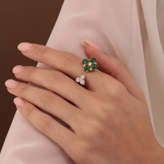 Fortuna, Anello con pietre dure e diamanti