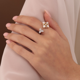 Fortuna, Anello con pietre dure e diamanti