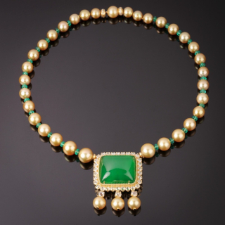 Labuan, Collana con pietre di colore, pietre dure, perle e diamanti