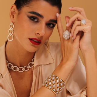 Firenze, Anello in oro con diamanti