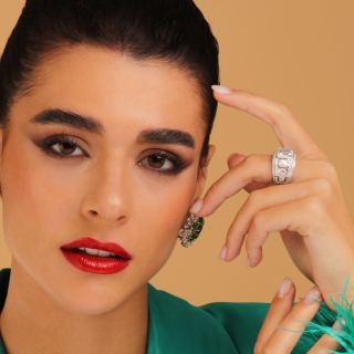 Montecarlo, Anello con elegante diamante taglio smeraldo