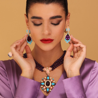 Lucrezia, Collana con pietre di colore, pietre dure e diamanti