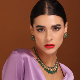 Genziana, Orecchini con pietre di colore e diamanti