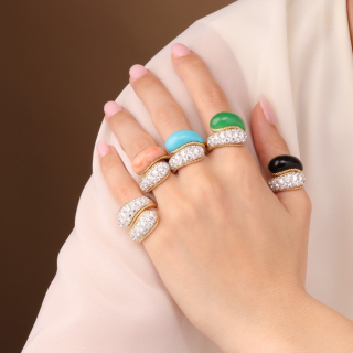 Anniversary, Anello con diamanti