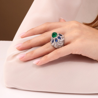 Dalida, Anello con pietre di colore e diamanti