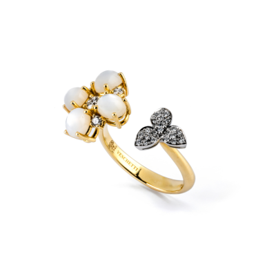 Anello in oro giallo e bianco con madreperla e diamanti