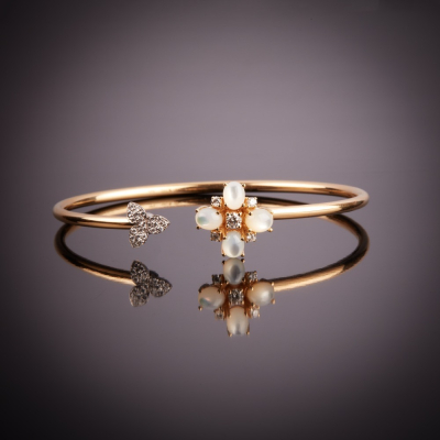 Fortuna, Bracciale con pietre dure e diamanti