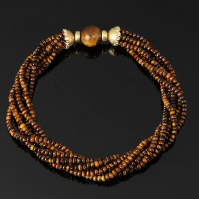 Clotilde, Collana in oro e pietre dure