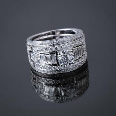 Montecarlo, Anello in oro e diamanti