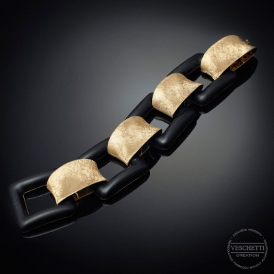 Vulcano, Bracciale in oro e pietre dure