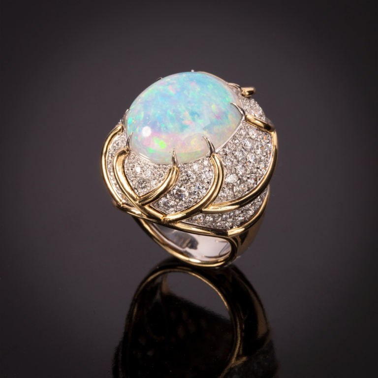 Turbante, Anello
con pietra dura e diamanti