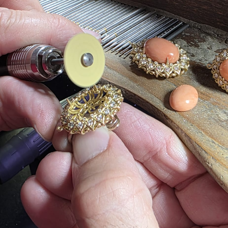  Progettazione e Realizzazione Creazioni Veschetti